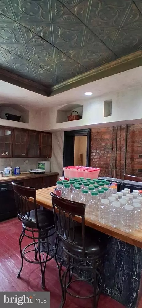 Kitchen - 215 N Spring St, Everett, PA 15537 photo 4 of 7