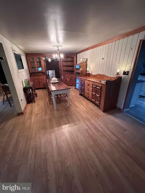 Dining - 11585 Clear Ridge Rd, Everett, PA 15537 photo 1 of 2
