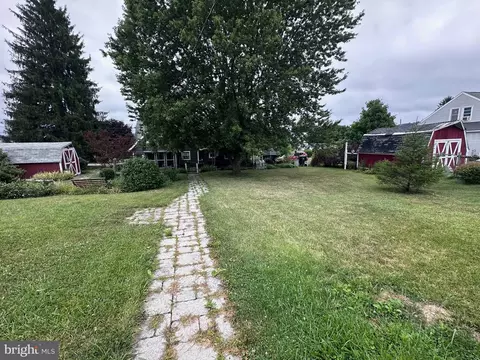 Exterior - 11585 Clear Ridge Rd, Everett, PA 15537 photo 4 of 10