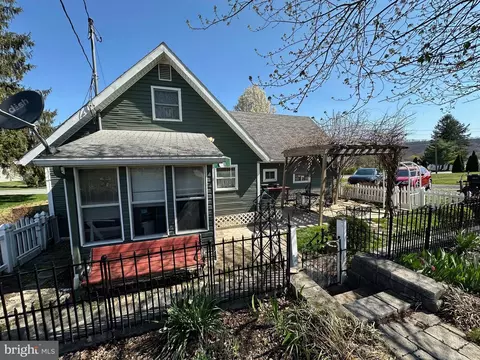 Exterior - 11585 Clear Ridge Rd, Everett, PA 15537 photo 6 of 10