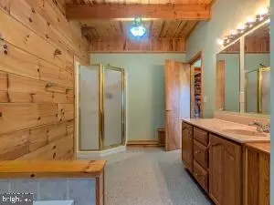 Bath - 495 Ritchey Bridge Rd, Everett, PA 15537 photo 3 of 4