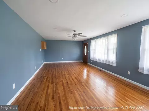 Living - 500 Raystown Rd, Everett, PA 15537 photo 1 of 4