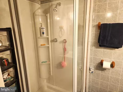 Bath - 40 8th St W, Everett, PA 15537 photo 2 of 3