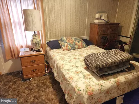 Bedroom - 40 8th St W, Everett, PA 15537 photo 1 of 4