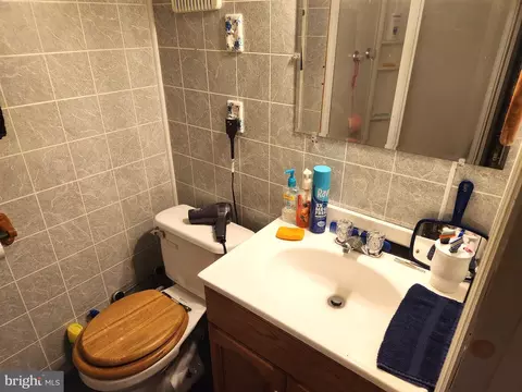 Bath - 40 8th St W, Everett, PA 15537 photo 1 of 3