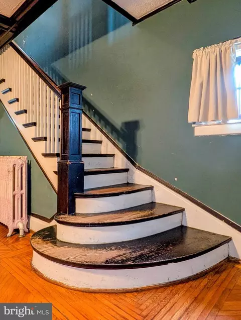 Entry Way - 131 W Main St, Everett, PA 15537 photo 5 of 15