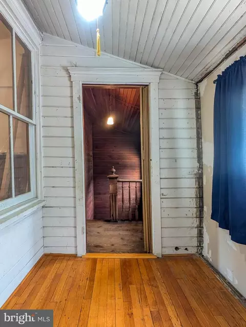Entry Way - 131 W Main St, Everett, PA 15537 photo 13 of 15