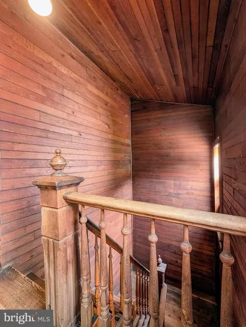 Entry Way - 131 W Main St, Everett, PA 15537 photo 14 of 15