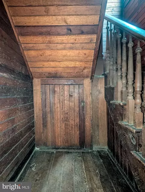 Entry Way - 131 W Main St, Everett, PA 15537 photo 9 of 15