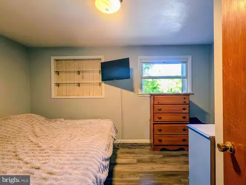 Bedroom - 905 Buena Rd, Schellsburg, PA 15559 photo 3 of 4