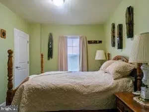 Bedroom - 499 Ritchey Bridge Rd, Everett, PA 15537 photo 4 of 5