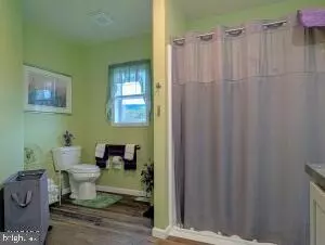 Bath - 499 Ritchey Bridge Rd, Everett, PA 15537 photo 1 of 3