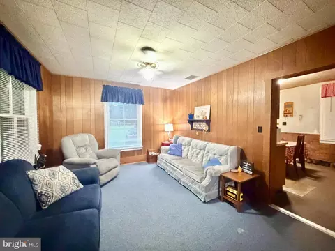 Living - 199 Whistlestop Rd, Everett, PA 15537 photo 2 of 2