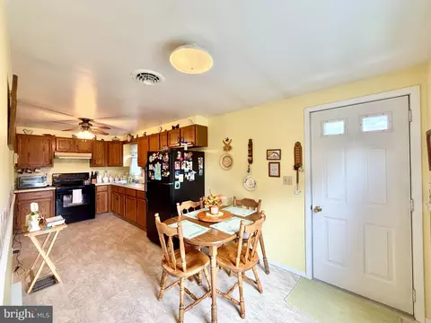 Entry Way - 2061 Menchtown Rd, Everett, PA 15537 photo 1 of 1