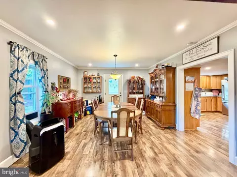 Dining - 588 Earlston Rd, Everett, PA 15537 photo 1 of 3