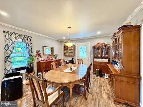 Dining - 588 Earlston Rd, Everett, PA 15537 photo 2 of 3