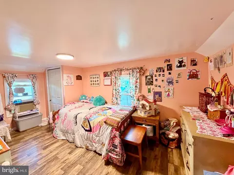 Bedroom - 588 Earlston Rd, Everett, PA 15537 photo 2 of 3
