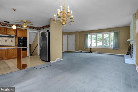 46 Octagon Ave, Sinking Spring, PA 19608 photo 7