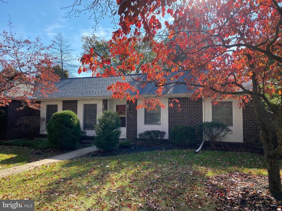 1860 Lincoln Ave, Wyomissing, PA 19610 1 photo MLS PABK2008084