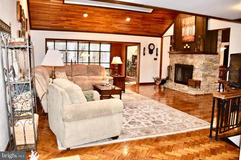 31 Hessian Blvd, Reading, PA 19607 photo 4