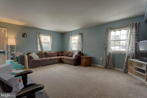 24 Eli Ct, Reading, PA 19607 photo 4