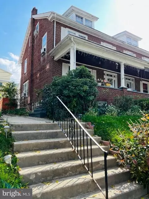 1423 Linden St, Reading, PA 19604