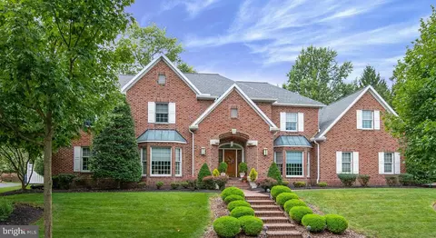 337 Greenbriar Rd, Reading, PA 19610