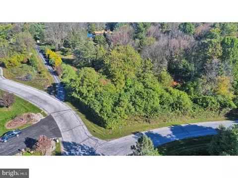 13 Stephanie Cir, Sinking Spring, PA 19608