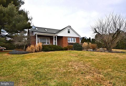 11 Loder Rd, Birdsboro, PA 19508