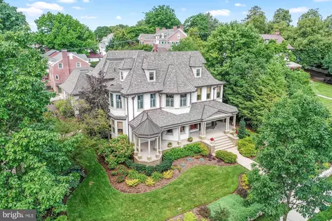 214 Wyomissing Blvd, Wyomissing, PA 19610