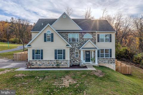 1133 Old Fritztown Rd, Sinking Spring, PA 19608