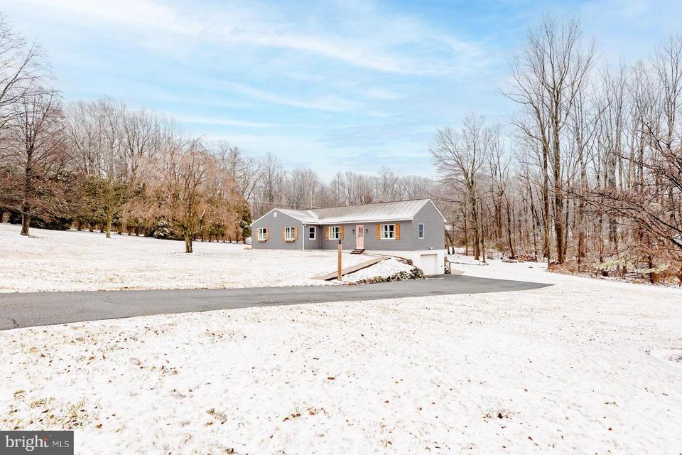  51 Deer Run Rd, Boyertown, PA 19512 photo 2