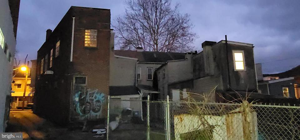  226 Orange St, Reading, PA 19602 photo 21