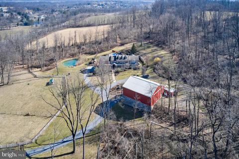 836 Blandon Rd, Oley, PA 19547