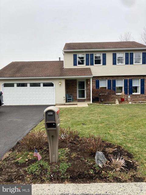1013 E 3rd St, Birdsboro, PA 19508