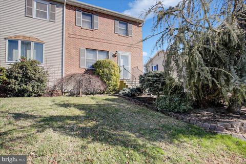247 Elm St, Reading, PA 19606