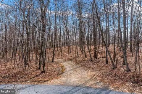 221 Wissinger Rd, Boyertown, PA 19512
