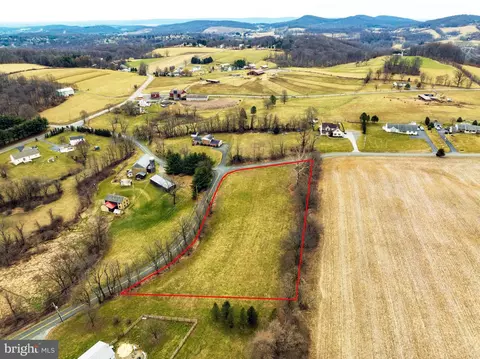 8922 Wissinger Rd, Boyertown, PA 19512