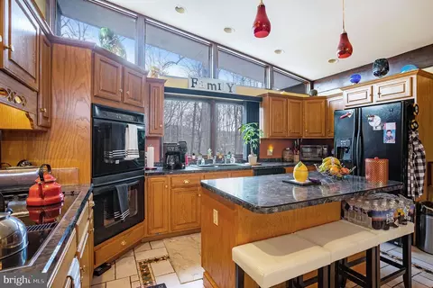 71 Devon Dr, Reading, PA 19606 photo 16