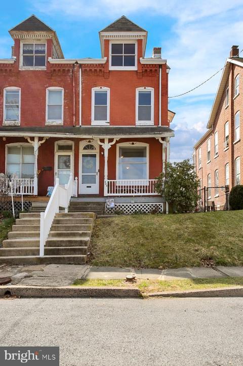 344 W 2nd St, Birdsboro, PA 19508