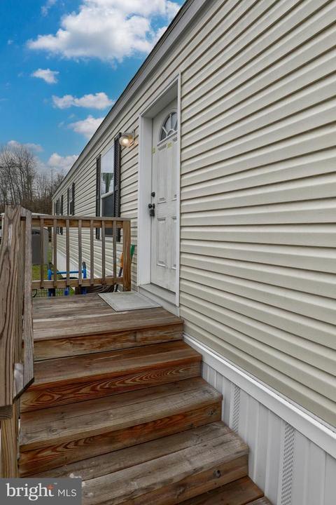 125 Bordic Rd, Reading, PA 19606