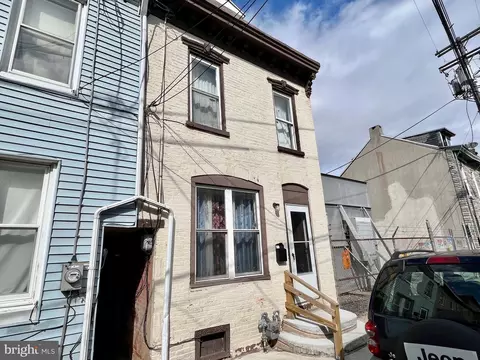330 Moss St, Reading, PA 19604