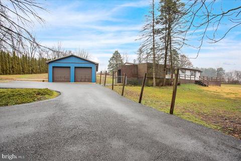 1921 Tower Rd, Mohrsville, PA 19541