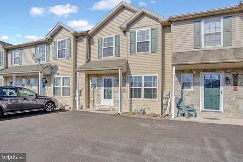 708 Golden Dr, Blandon, PA 19510