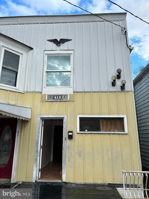 419 Linden St, Reading, PA 19604