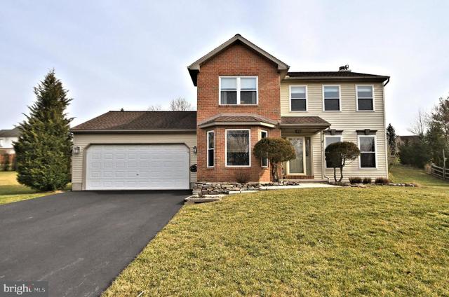 106 Balsam Dr, Douglassville, PA 19518