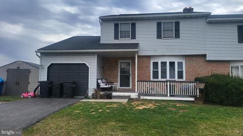 1726 Acorn Dr, Reading, PA 19608