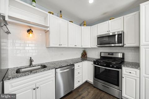 26 S Washington St, Boyertown, PA 19512