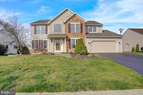 19 Mellowbrook Dr, Reading, PA 19608