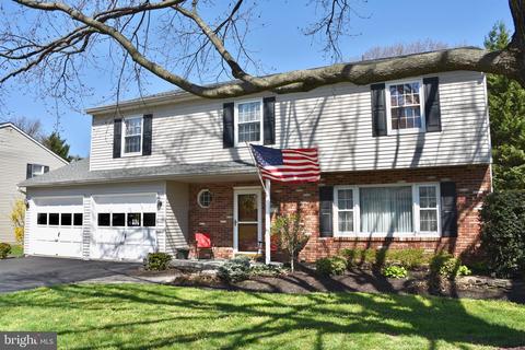 2111 Gring Dr, Reading, PA 19610